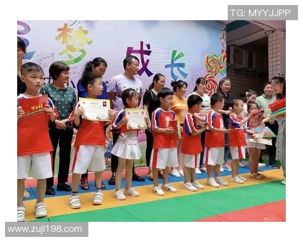 中国足球明星之子成长记:从绿茵场到人生舞台的精彩旅程 中国足球明星之子成长记:从绿茵场到人生舞台的精彩旅程